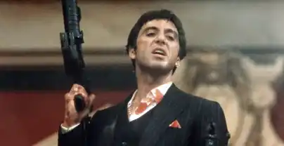 Yaralı Yüz Film Posteri