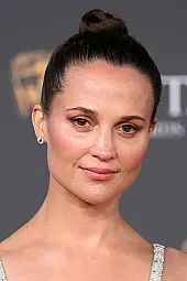 Alicia Vikander Profil Fotoğrafı