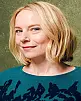 Amy Ryan Resmi
