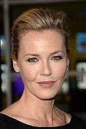 Connie Nielsen Profil Fotoğrafı