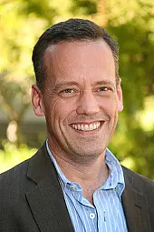 Dee Bradley Baker Profil Fotoğrafı