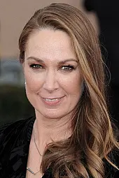 Elizabeth Marvel Profil Fotoğrafı