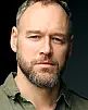 Elliot Cowan Fotoğrafı