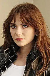 Emilia Jones Profil Fotoğrafı