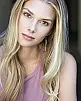 Emma Ishta Fotoğrafı