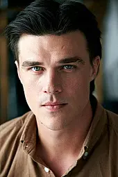 Finn Wittrock Profil Fotoğrafı