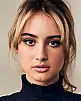 Grace Van Patten Fotoğrafı