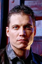 Holt McCallany Profil Fotoğrafı