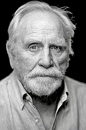 James Cosmo Profil Fotoğrafı