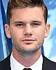 Jeremy Irvine Fotoğrafı