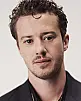 Joseph Quinn Fotoğrafı