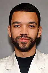 Justice Smith Profil Fotoğrafı