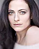Lara Pulver Fotoğrafı