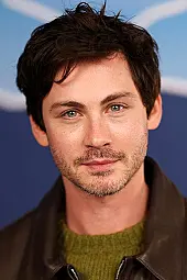 Logan Lerman Profil Fotoğrafı