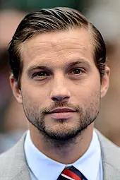 Logan Marshall-Green Profil Fotoğrafı