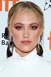 Maika Monroe Profil Fotoğrafı