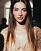 Melisa Aslı Pamuk Fotoğrafı