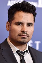 Michael Peña Profil Fotoğrafı