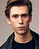 Owen Teague Fotoğrafı