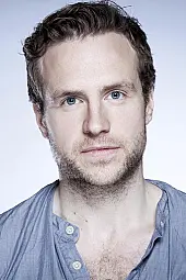 Rafe Spall Profil Fotoğrafı
