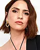 Shelley Hennig Fotoğrafı