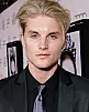 Toby Hemingway Fotoğrafı