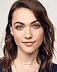 Violett Beane Fotoğrafı