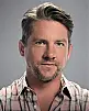 Zachary Knighton Fotoğrafı